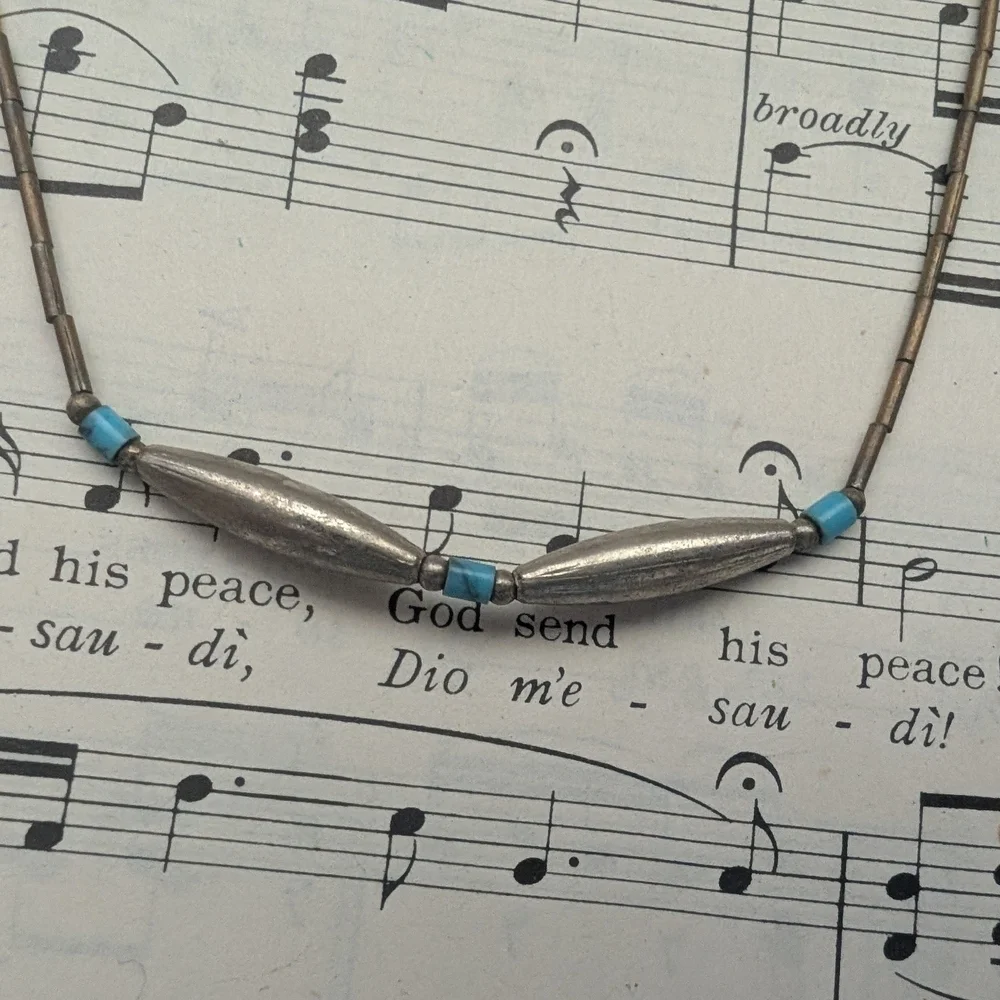 Elegant Blue and Silver Necklace - Picture 10 of 12